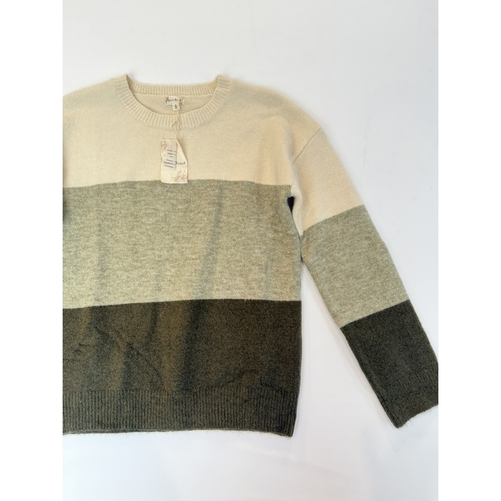 Hem & Thread Women's Colorblock Sweater Cream Sage Olive Crewneck Cozy M casual